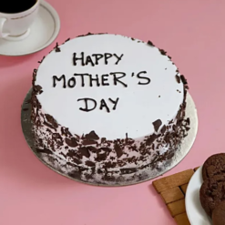 vanilla cake for mother’s day best gift for mom