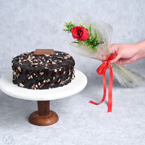 Chocolate cake and rose combo for gifting