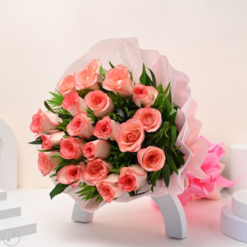 Eternal red rose bouquet for romantic gifting