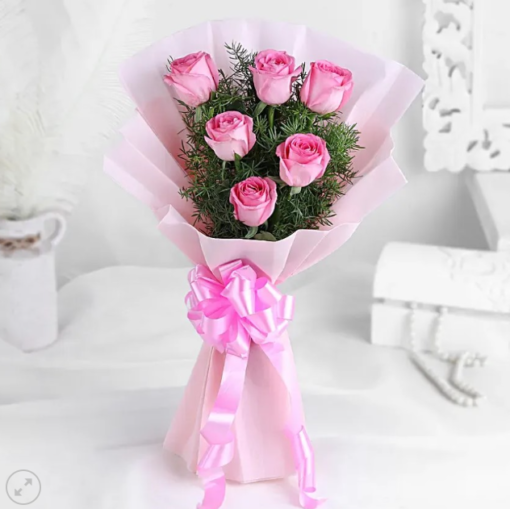 Romantic fluttering rose bouquet for her