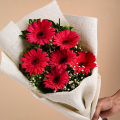 Bright gerbera bouquet for love-filled gifting