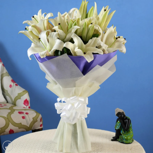 Bright lily flower bouquet for gifting