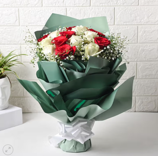 Bright mixed rose bouquet for delivery in India