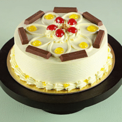 Crispy KitKat Butterscotch Delight Cake Online
