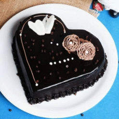 Royal Chocolaty Heart Cake Online
