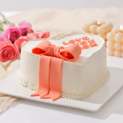 Alternative view of Mom’s Golden Heartfelt Delight Cake